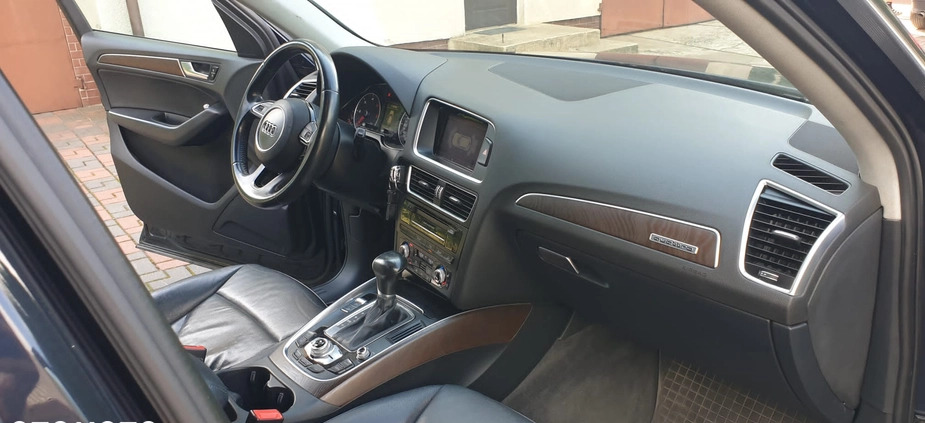 Audi Q5 cena 77000 przebieg: 119000, rok produkcji 2015 z Świdnik małe 56
